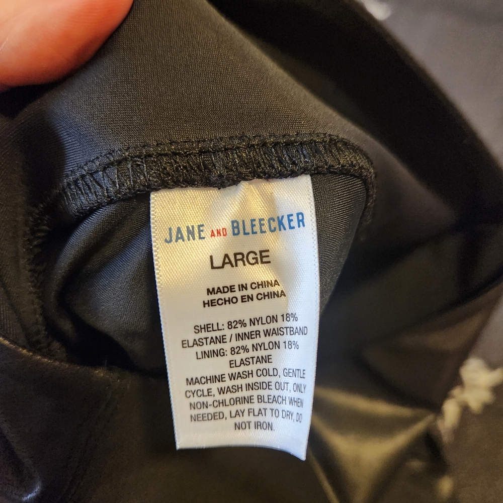 Jane and Bleecker Faux Leather Leggings Black High Rise Stretch Pants Size Large - Picture 3 of 7